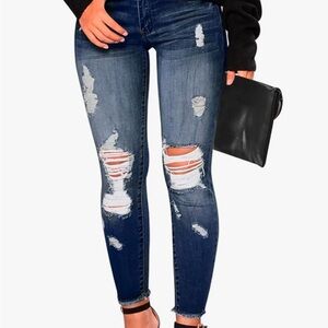NWT darker washed, ripped jeans, size 6